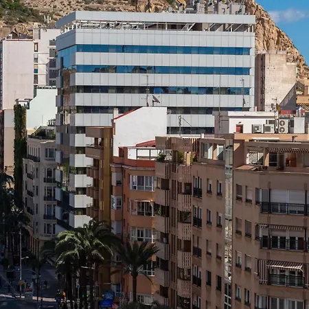 La Mercado 3*